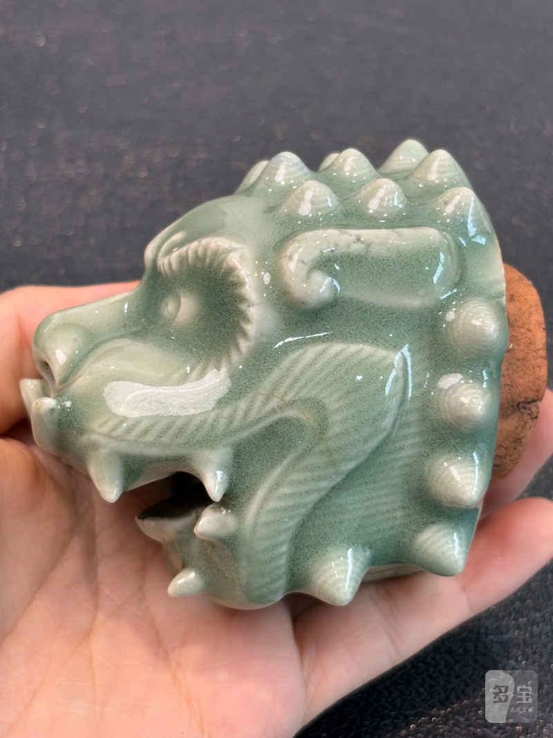 明晚期 龙泉窑梅子青狮形熏炉 - 图11